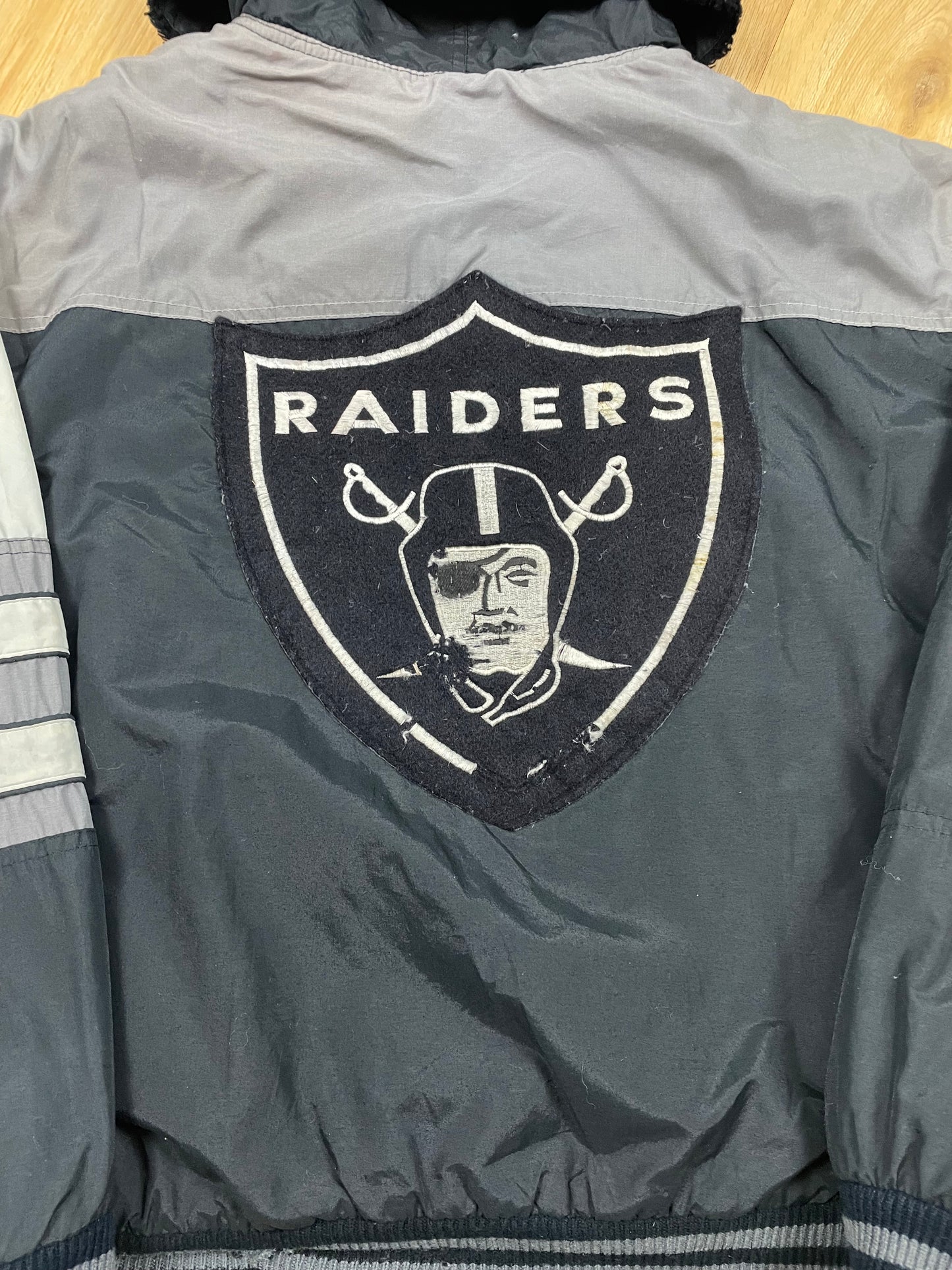 NFL Las Vegas Raiders Dicke Jacke Schwarz XL - Coole & Bequeme Herren Jacke