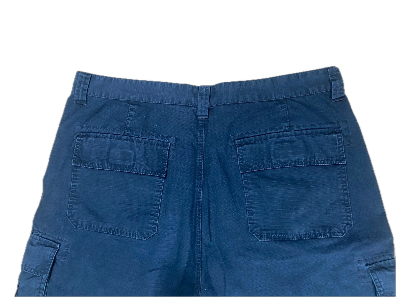 Lee Cooper Cargo Shorts Dunkelblau M - Stylische und Bequeme Shorts Vintage Klamotten, Secondhand Klamotten, Retro Mode, Nachhaltige Mode, Einzigartige Stücke, Zeitlose Mode, Umweltfreundliche Kleidung, Stilvolle Secondhand Mode, Hochwertige Vintage Kleidung