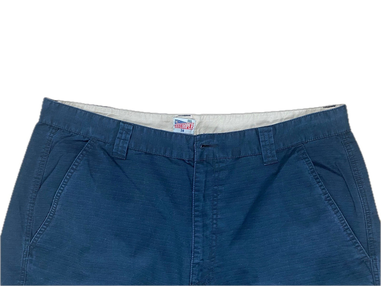 Lee Cooper Cargo Shorts Dunkelblau M - Stylische und Bequeme Shorts Vintage Klamotten, Secondhand Klamotten, Retro Mode, Nachhaltige Mode, Einzigartige Stücke, Zeitlose Mode, Umweltfreundliche Kleidung, Stilvolle Secondhand Mode, Hochwertige Vintage Kleidung