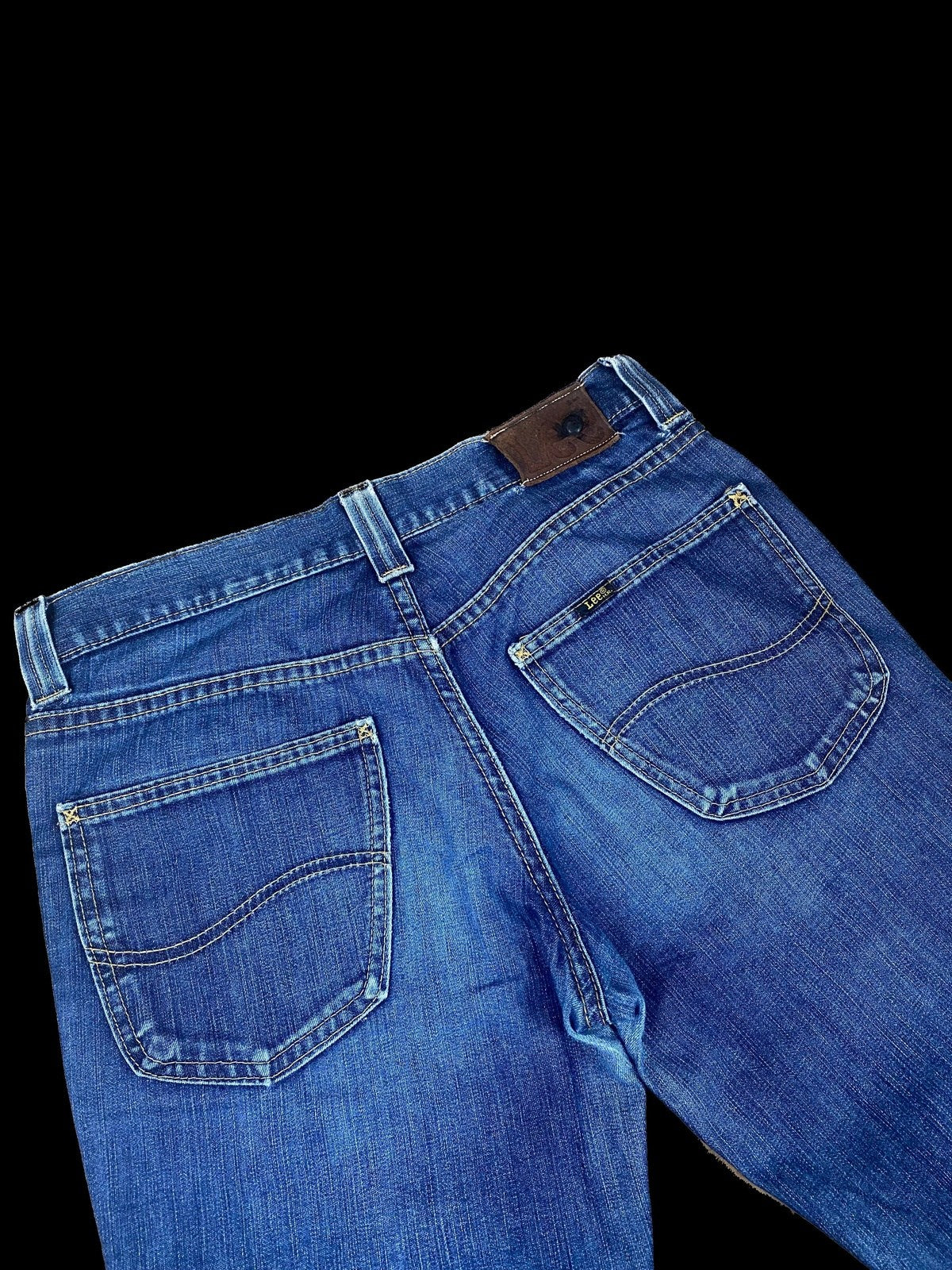 Lee Jeans Schlaghose 30-33 Dunkelblau L - Schicke Schlichte Damen Hose Vintage Klamotten, Secondhand Klamotten, Retro Mode, Nachhaltige Mode, Einzigartige Stücke, Zeitlose Mode, Umweltfreundliche Kleidung, Stilvolle Secondhand Mode, Hochwertige Vintage Kleidung