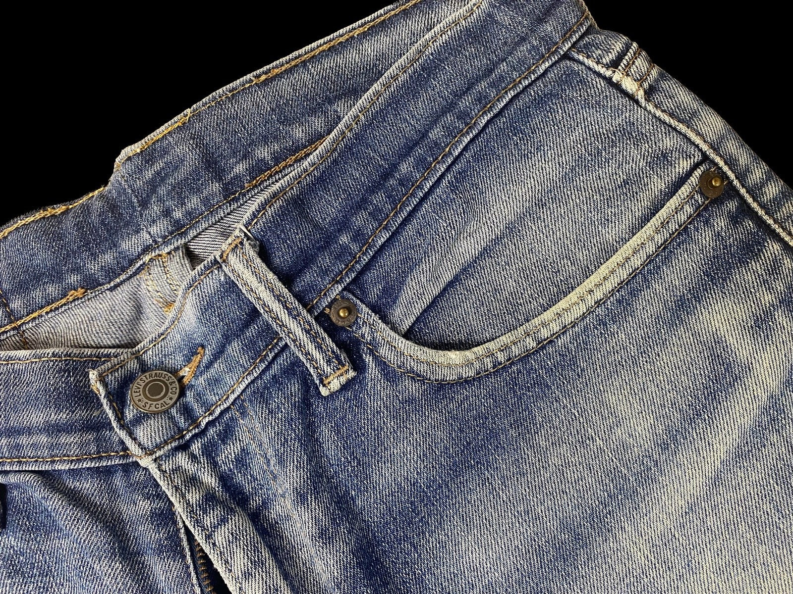 Levi's Jeans 511 Blau W32 L34 - Klassische und Bequeme Jeans Vintage Klamotten, Secondhand Klamotten, Retro Mode, Nachhaltige Mode, Einzigartige Stücke, Zeitlose Mode, Umweltfreundliche Kleidung, Stilvolle Secondhand Mode, Hochwertige Vintage Kleidung