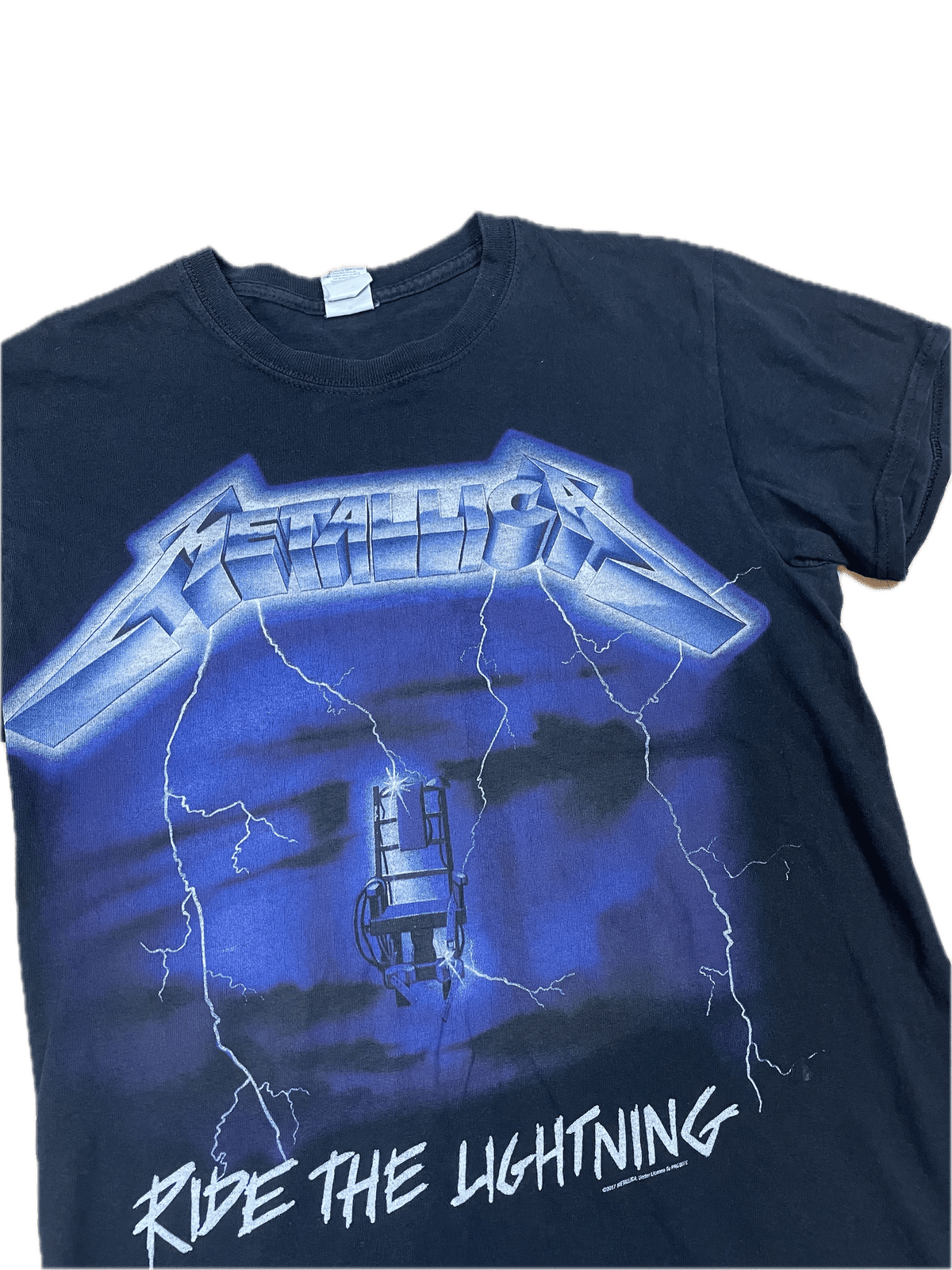 Metallica T-Shirt Schwarz S - Rockiges und Bequemes T-Shirt Vintage Klamotten, Secondhand Klamotten, Retro Mode, Nachhaltige Mode, Einzigartige Stücke, Zeitlose Mode, Umweltfreundliche Kleidung, Stilvolle Secondhand Mode, Hochwertige Vintage Kleidung