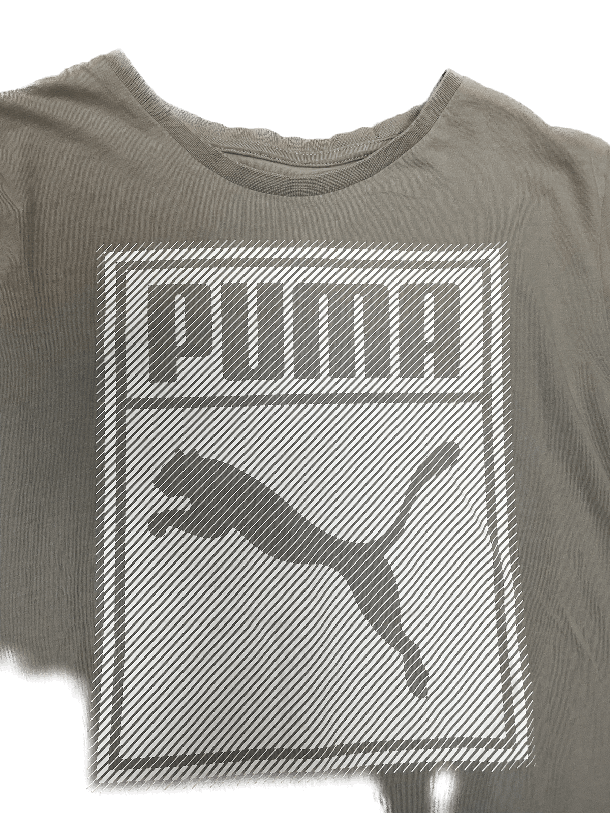 Puma T-Shirt Beige/Grau XS - Klassisches und Bequemes T-Shirt Vintage Klamotten, Secondhand Klamotten, Retro Mode, Nachhaltige Mode, Einzigartige Stücke, Zeitlose Mode, Umweltfreundliche Kleidung, Stilvolle Secondhand Mode, Hochwertige Vintage Kleidung