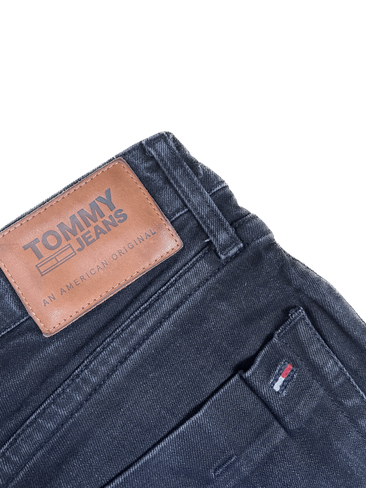 Tommy Jeans Schwarze Jeans-Hose Slim 29/32 Schwarz M - Schlichte Herren Jeans Vintage Klamotten, Secondhand Klamotten, Retro Mode, Nachhaltige Mode, Einzigartige Stücke, Zeitlose Mode, Umweltfreundliche Kleidung, Stilvolle Secondhand Mode, Hochwertige Vintage Kleidung