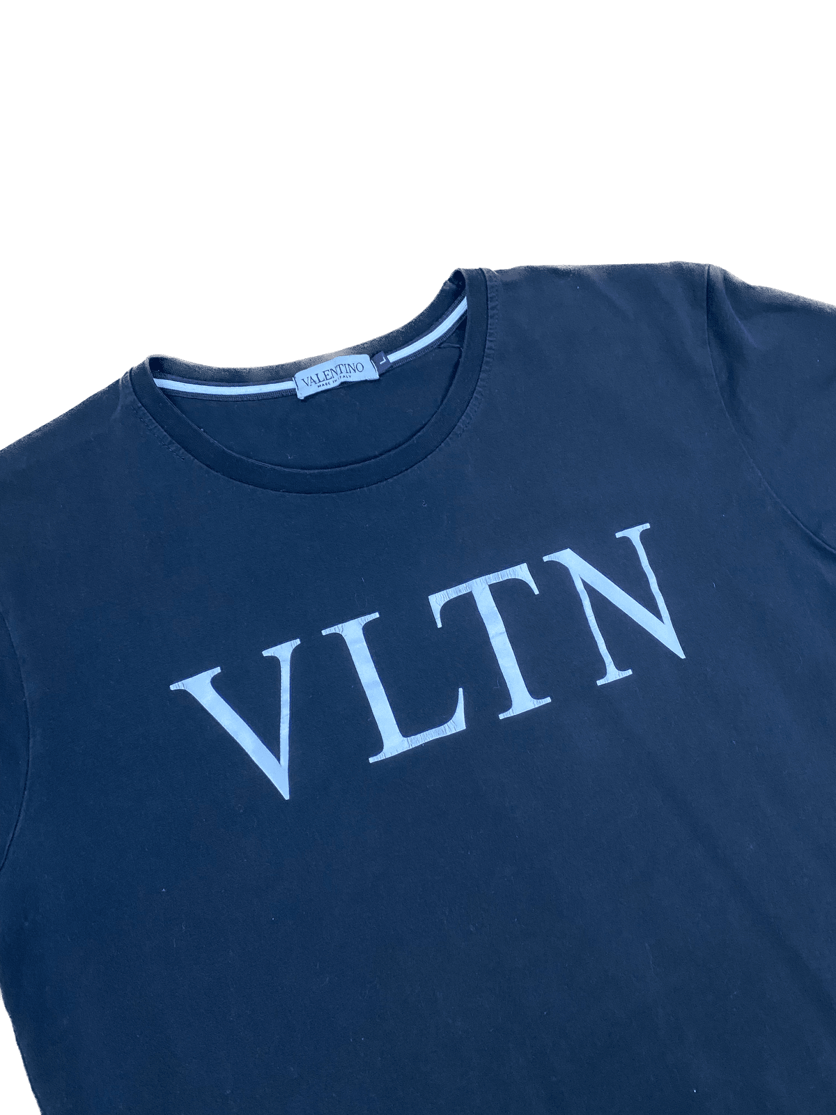 Valentino T-Shirt Made in Italy Schwarz L - Elegantes und Bequemes T-Shirt Vintage Klamotten, Secondhand Klamotten, Retro Mode, Nachhaltige Mode, Einzigartige Stücke, Zeitlose Mode, Umweltfreundliche Kleidung, Stilvolle Secondhand Mode, Hochwertige Vintage Kleidung