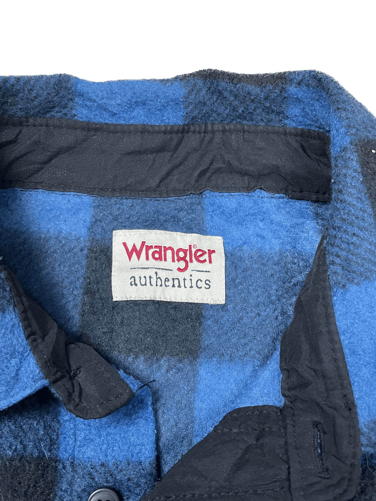 Wrangler Holzfäller Hemd Blau/Schwarz kariert XL - Bequemes und Lockeres Herren Hemd Vintage Klamotten, Secondhand Klamotten, Retro Mode, Nachhaltige Mode, Einzigartige Stücke, Zeitlose Mode, Umweltfreundliche Kleidung, Stilvolle Secondhand Mode, Hochwertige Vintage Kleidung