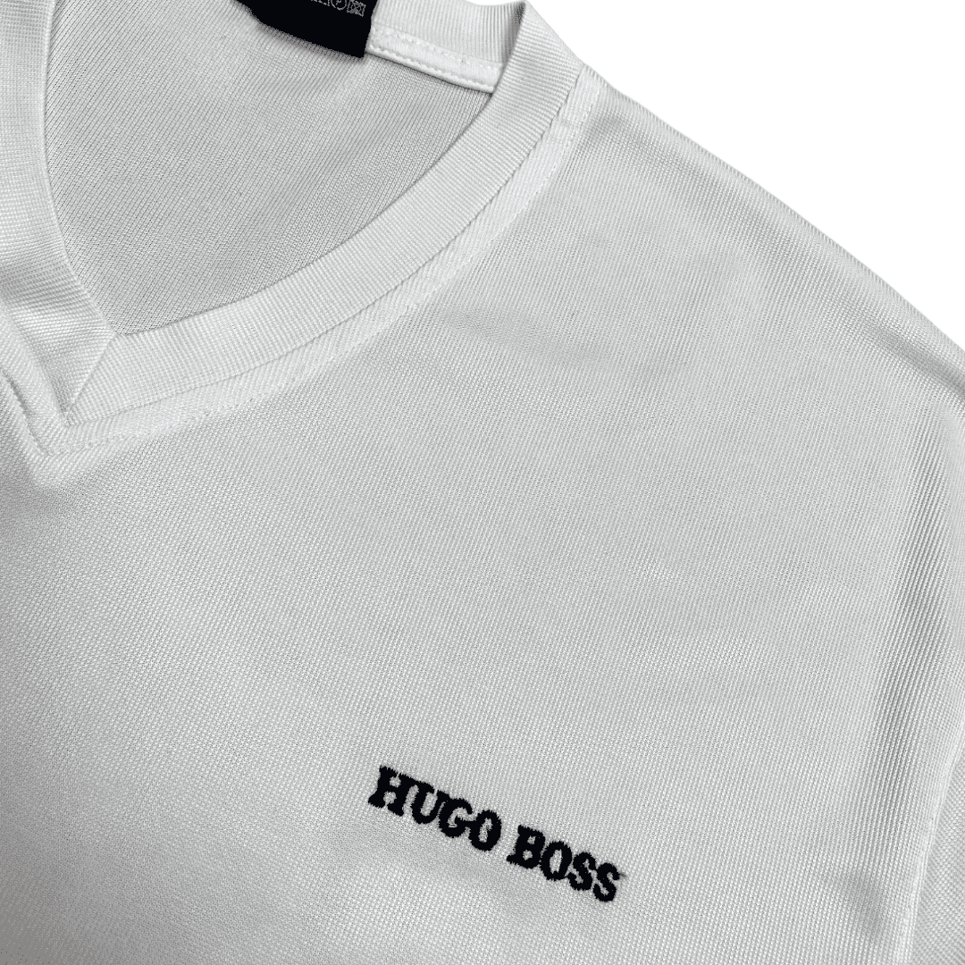 Hugo Boss T-Shirt Weiß L - Klassisches und Bequemes T-Shirt Vintage Klamotten, Secondhand Klamotten, Retro Mode, Nachhaltige Mode, Einzigartige Stücke, Zeitlose Mode, Umweltfreundliche Kleidung, Stilvolle Secondhand Mode, Hochwertige Vintage Kleidung