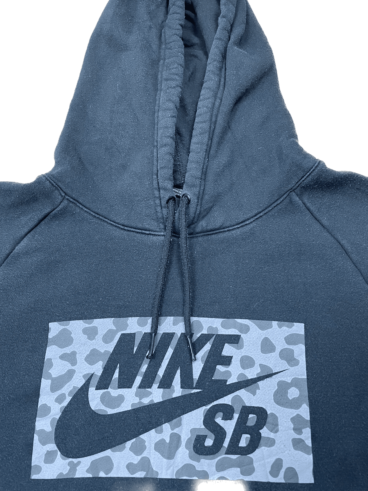 Nike Hoodie Schwarz S - Stylischer und Bequemer Hoodie Vintage Klamotten, Secondhand Klamotten, Retro Mode, Nachhaltige Mode, Einzigartige Stücke, Zeitlose Mode, Umweltfreundliche Kleidung, Stilvolle Secondhand Mode, Hochwertige Vintage Kleidung