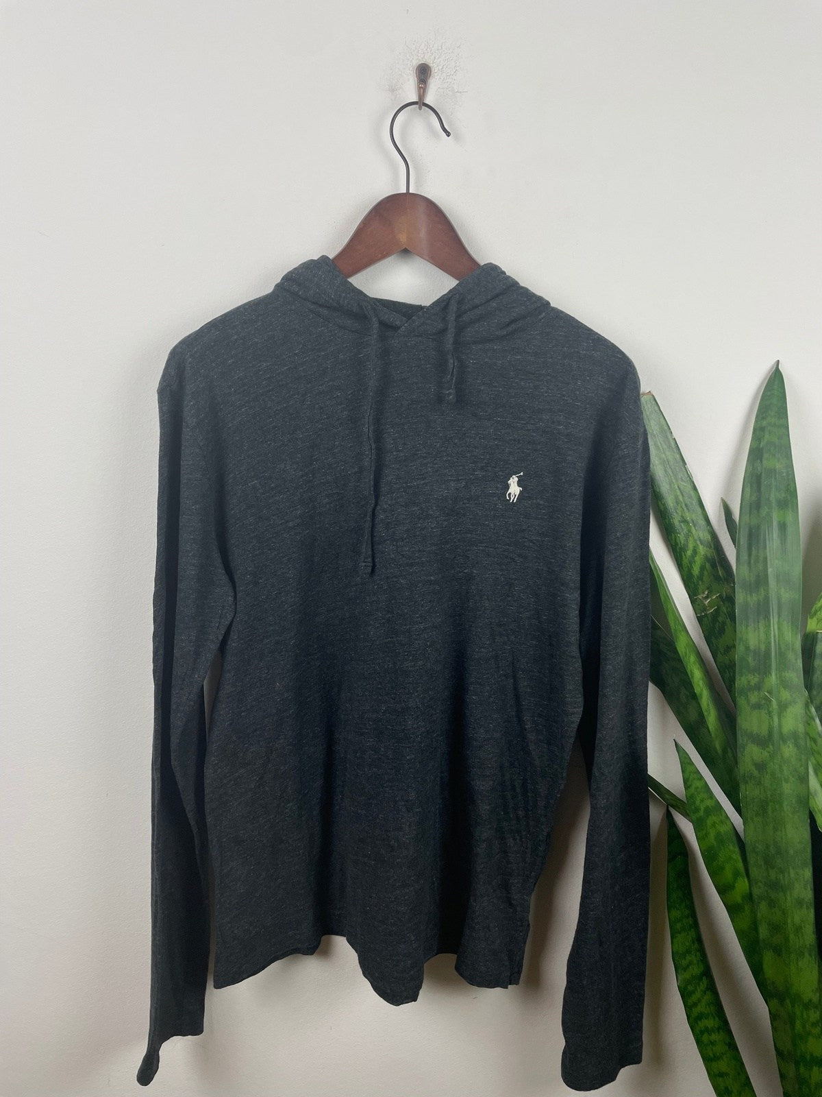 Ralph Lauren Dünner Hoodie Grau M - Pima Soft Touch Herren Pullover Vintage Klamotten, Secondhand Klamotten, Retro Mode, Nachhaltige Mode, Einzigartige Stücke, Zeitlose Mode, Umweltfreundliche Kleidung, Stilvolle Secondhand Mode, Hochwertige Vintage Kleidung