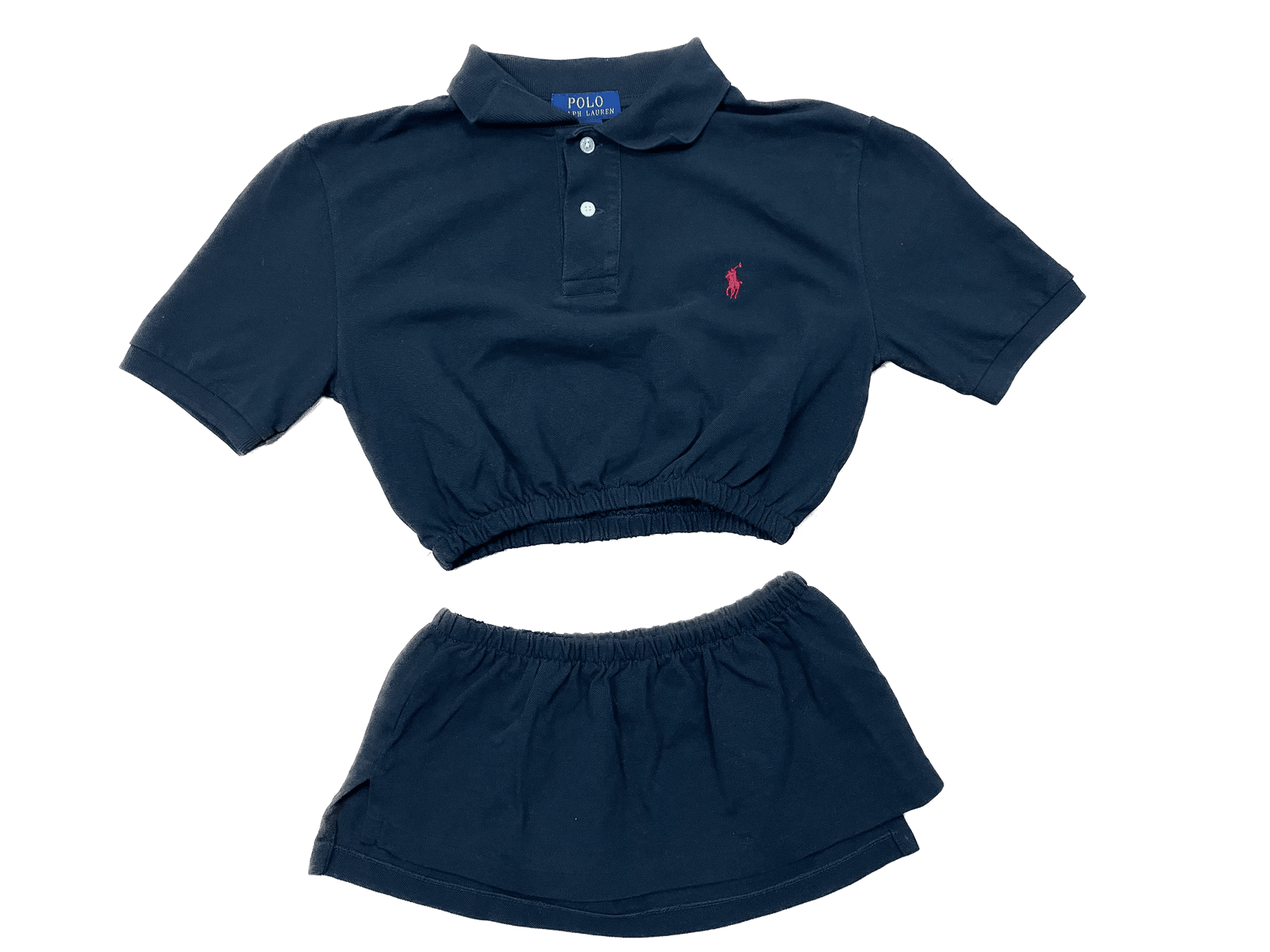 Ralph Lauren Poloshirt mit Minirock Set Vintage Klamotten, Secondhand Klamotten, Retro Mode, Nachhaltige Mode, Einzigartige Stücke, Zeitlose Mode, Umweltfreundliche Kleidung, Stilvolle Secondhand Mode, Hochwertige Vintage Kleidung